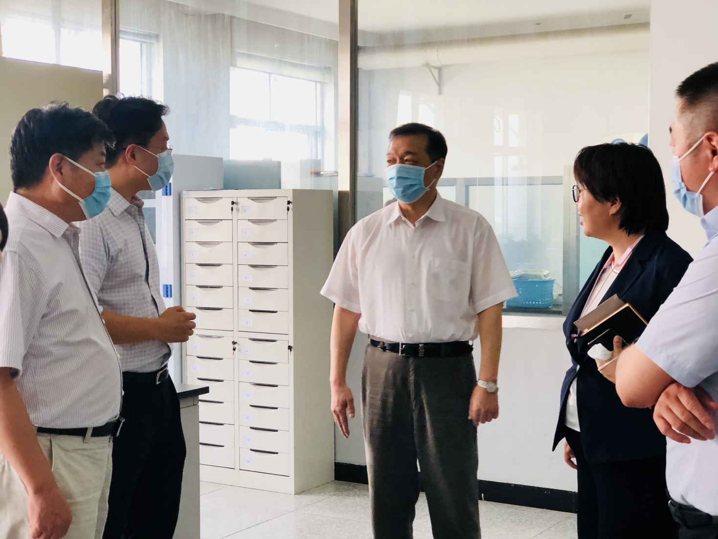 北京市第四中级人民法院及大兴区、镇领导一行到天罡助剂参观调研